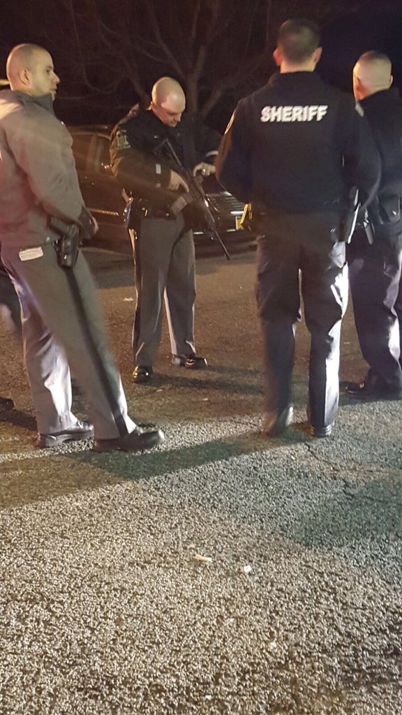 InsideDetails's tweet image. Jewish man shot in upstate New York  jpupdates.com/2015/11/24/bre…