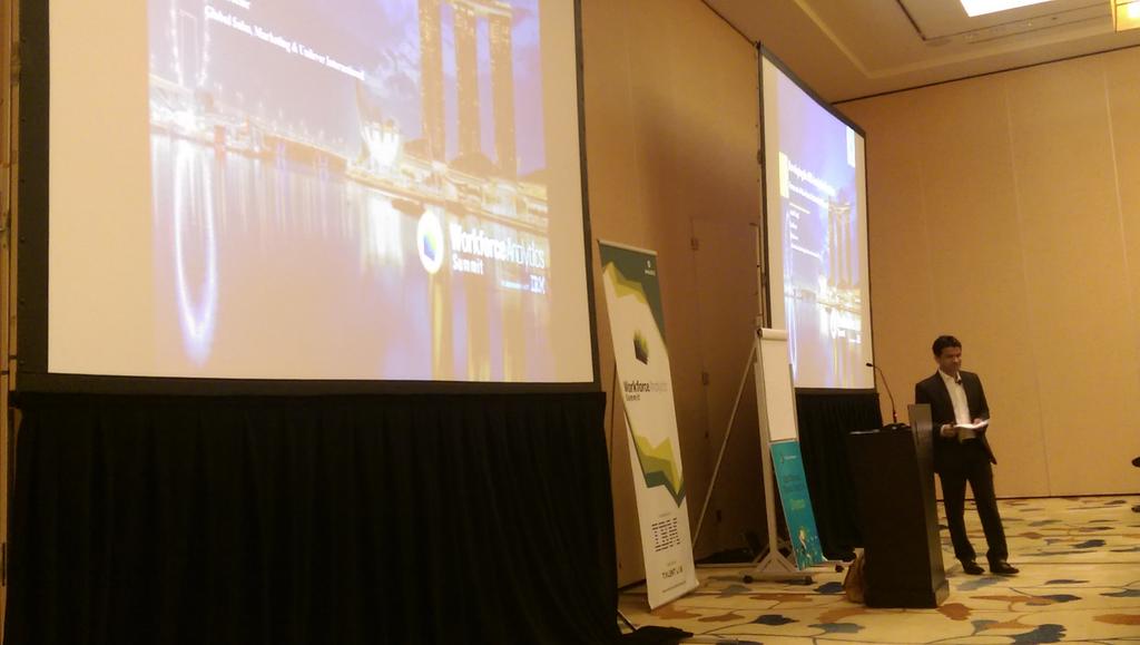 mihalynagy's tweet photo. #wfas2015 Anish Sing of Unilever is on developing the HR Analytics function, learning from marketing #hranalytics https://t.co/aXu1YWjrzp