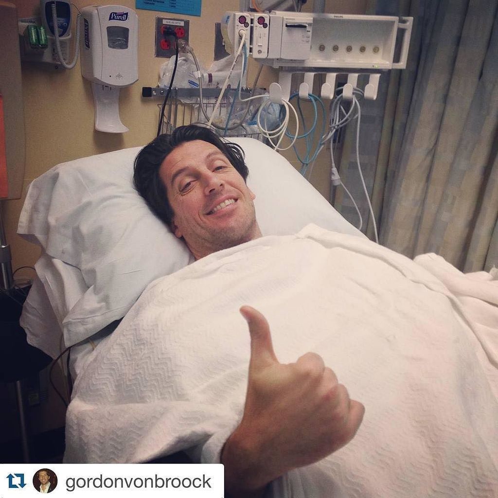 @gordonvonbroock
・・・
#success #kneesurgery  #oneweekrecovery #backonfeet, #amazingdoctor #… ift.tt/1T2aoAT