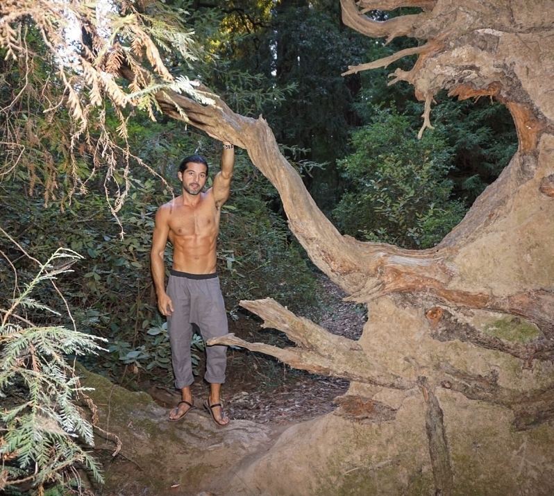earth_runners_'s tweet photo. What do you do for a living? I LIVE for a living. #adventuresandals #primalmovement #rewil… https://t.co/B4AH6KxU0U https://t.co/jSVYaJmWEE