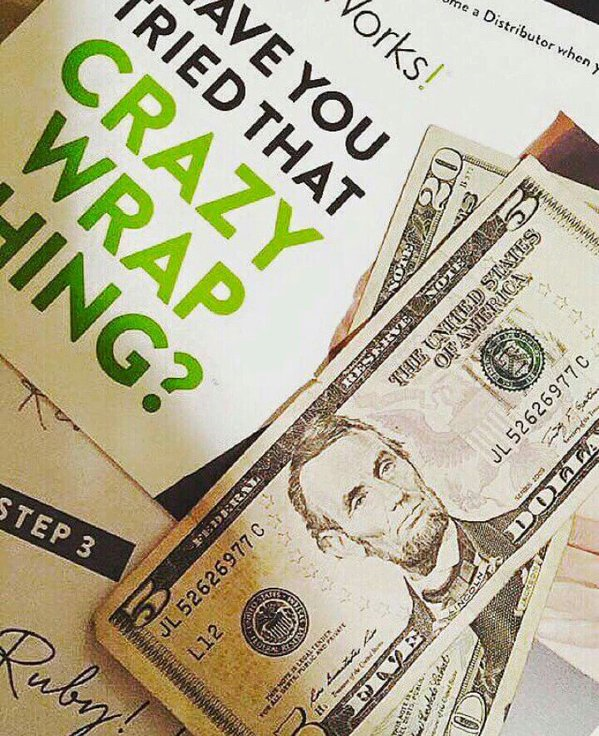 wrapablelife's tweet photo. Great #BlackFridayDeals starting midnight tomorrow night #skinnywraps #wraps #wrapablelife https://t.co/Mpr0MwVCvm https://t.co/sTxawAOMNo
