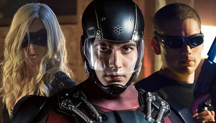 FormulaTV's tweet photo. Los nuevos superhéroes de #LegendsOfTomorrow ya tienen fecha de estreno. ¡Mira el tráiler! https://t.co/OEr9R7I1hB https://t.co/oPd9l0kWmJ
