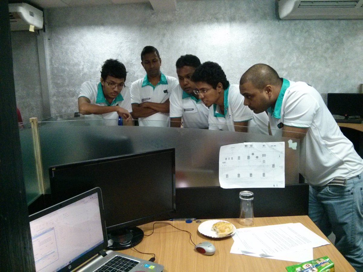 DarthCoder_24x7's tweet image. #darthCoder Senior darthcoders finding innovative ways to complete the task  #zonecodejam