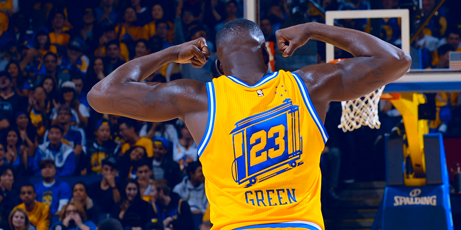 warriors's tweet photo. .@Money23Green's line on his bobblehead night: 18 points (7-11 FG), 7 rebounds, 5 assists, 2 blocks. https://t.co/OMGNsArFLs