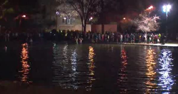 10TV's tweet image. #BREAKING NEWS: Firefighters pull one person from Mirror Lake in Cardiac Arrest. #10TV is gathering more info.