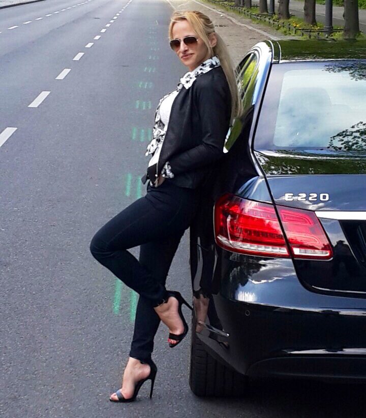TeaZadiver's tweet photo. #Berlin https://t.co/MO5abRqa8Z