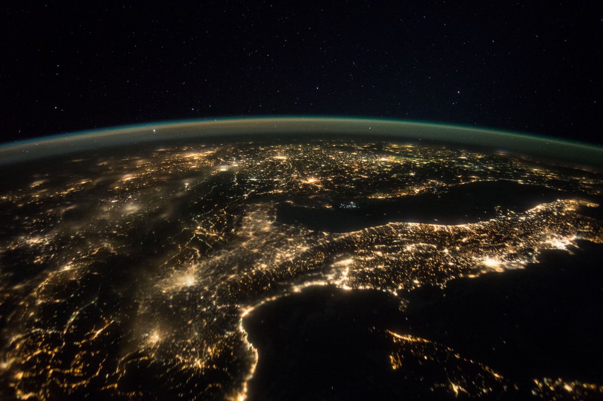  Die Erde bei Nacht, gesehen