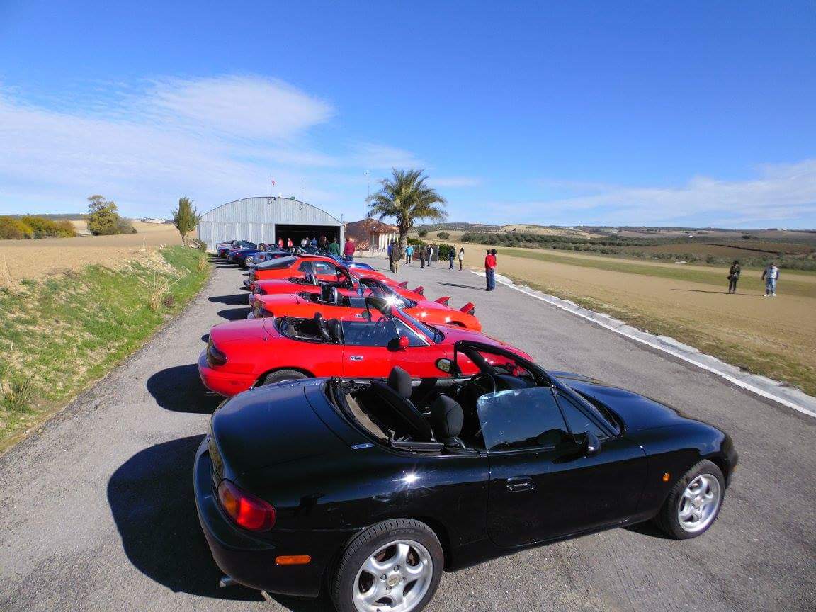 KurtubaMiata's tweet photo. Miata Kurtuba Team https://t.co/l0vXydNFac
