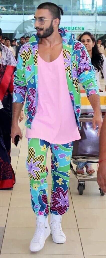 kamaalrkhan's tweet photo. This is one more proof that Ranveer singh is Man+woman= Double Dholki. https://t.co/Me4XE06DnX
