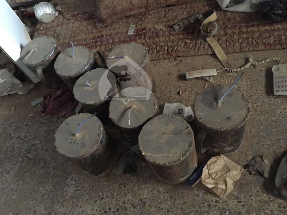 LoaaAlialakbaar's tweet photo. م العثور على عقاقير طبية كان تستخدمها عناصر داعش و التي تسبب الهلوسة وعدم التركيز و تجعلهم يقاتلون بدون شعور https://t.co/NwXJ7zq9u0