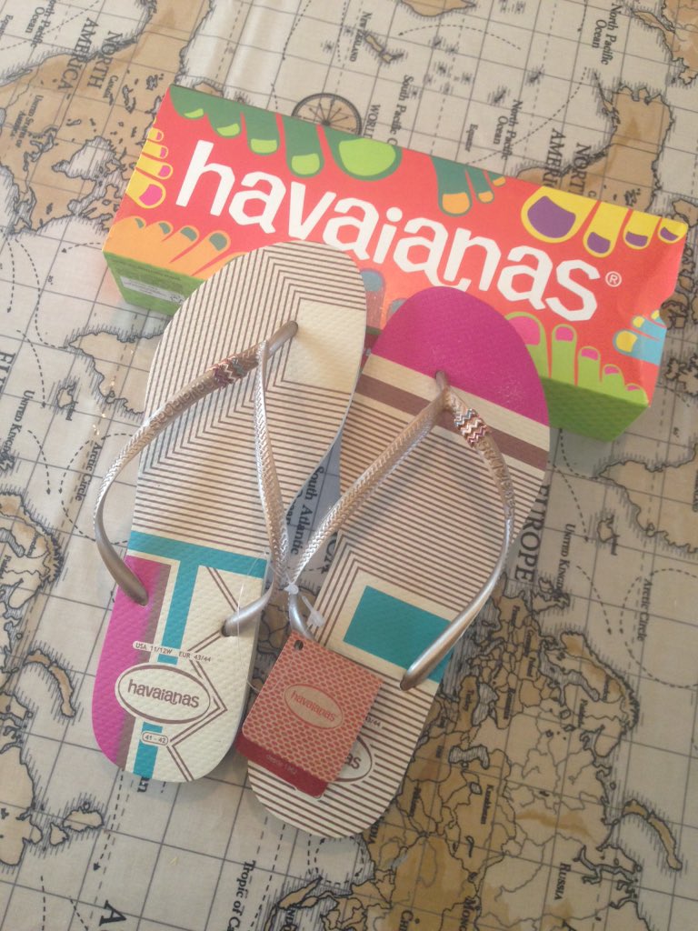 Jeskareid's tweet photo. Thanks @havaianas @HavaianasEurope for replacing my broken flops. Delighted with this cool new pair! #PayItForward https://t.co/lz6TQtiSpt