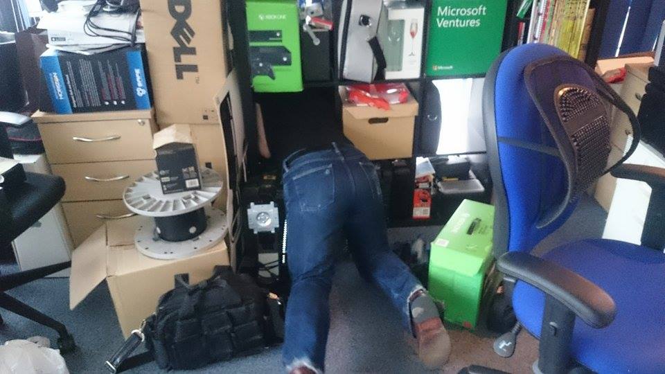 SpectraGame's tweet image. When that one thing you need falls behind the shelves... Just another day at Gateway! #indiedev #gamedev