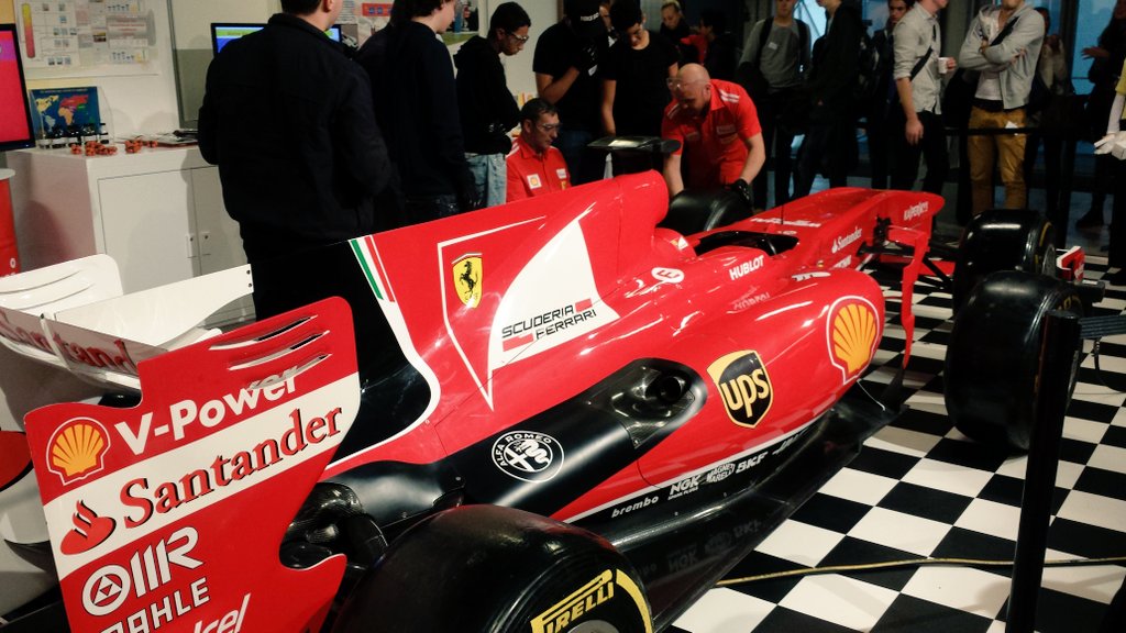 Jet-net Career Day West in #IJmuiden.1500 havo- &amp; vwo-leerlingen N&amp;T N&amp;G oriënteren zich bij 35 technische bedrijven