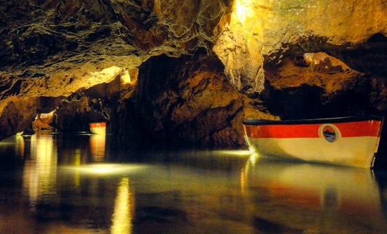 KeveranLtd's tweet photo. En el Parque Natural de Sierra de Espadán se encuentran las Cuevas de San José https://t.co/eNI0E0paNi @CostaAzahar_ https://t.co/OkWclp051p