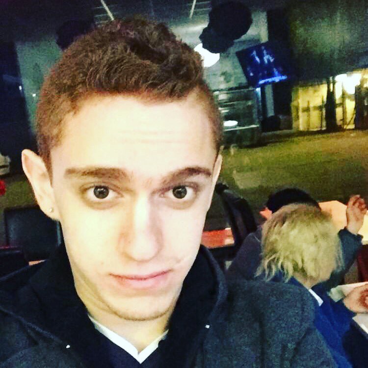 Z9Mike's tweet photo. #smiling #lovelyface #widmyfamily https://t.co/tiM1FAJHxV