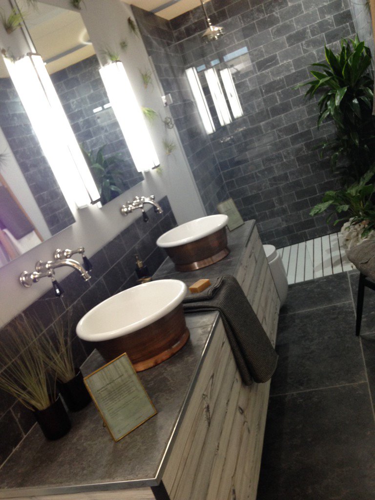 thjsolutions's tweet image. The brilliant &amp;amp; "natural" set from @Oliver_Heath at #sleep15