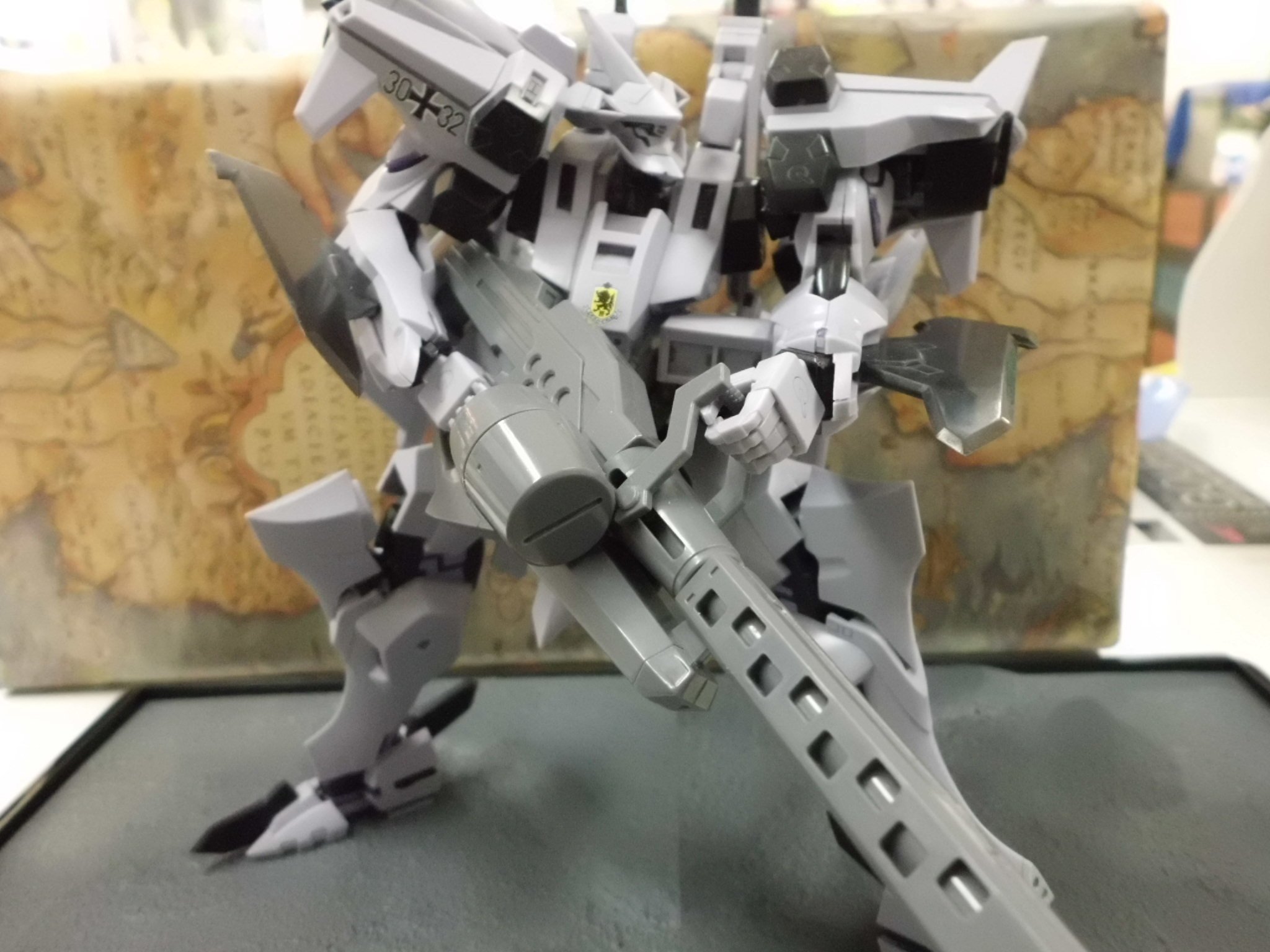 コトブキヤ日本橋 3fサンプル情報 一月まで待てない そ予約受付中の Ef 00 タイフーン ジークリンデ ファーレンホルスト中尉機 5800 税 も所属する ツェルベルス大隊 が3fショーケースに集結中です マブラヴ T Co コトブキヤ日本橋 3fサンプル情報 一月まで待てない そ予約受付中の Ef 00 タイフーン ジークリンデ ファーレンホルスト中尉機 5800 税 も所属する ツェルベルス大隊 が3fショーケースに集結中です マブラヴ T Co