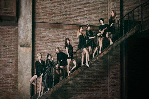 Nine9Memories's tweet photo. [#LOST] #나인뮤지스 #NineMuses Jacket Official Pic @SBS_MTV #잠은안오고배는고프고 #SleeplessNight https://t.co/6ajKvuSn9w