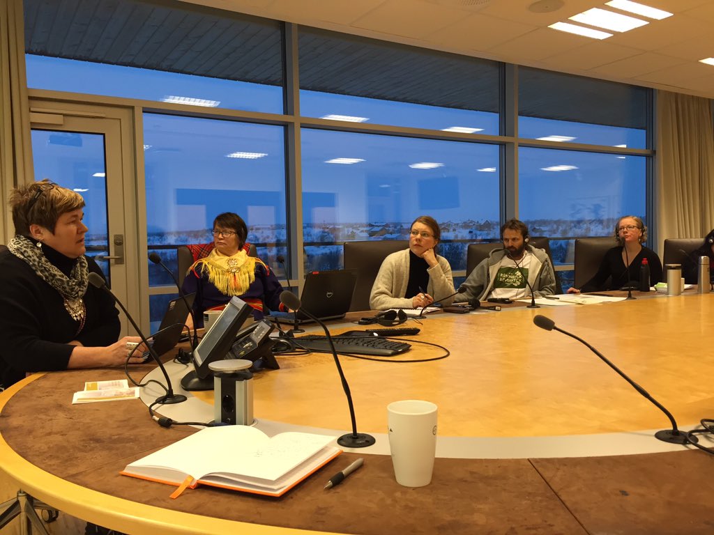 SaGunvor's tweet image. #meeting #howtousesamilanguage#samiuniversitycollege #education #administation #reasearch #samiparliamentinsweden