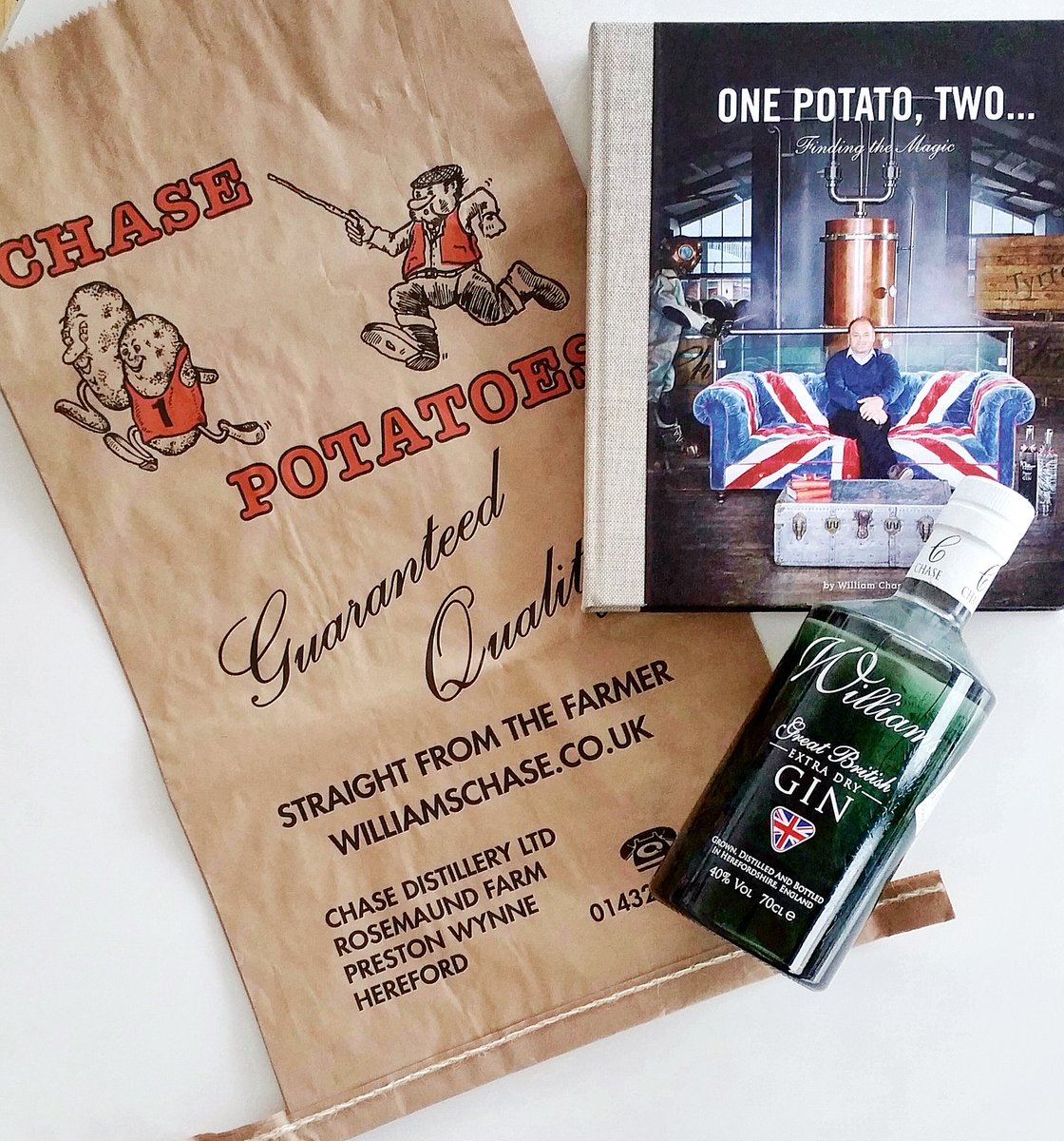 Clerkenwell_Boy's tweet photo. Congrats on the book launch guys! @WilliamsGin @ChaseVodka 
Inspiring story.... 
#OnePotatoTwo 🙌🍸🍃🎉💥👌 https://t.co/XEB7T5AJbd