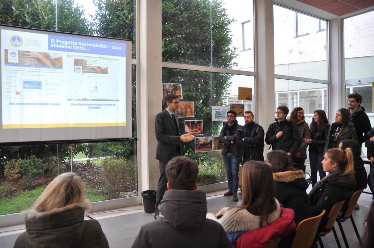 barbara_maria_m's tweet photo. #ProgettoSostenibilita @Unicatt #unicattpc si sta spiegando il #ValoreAcqua @MauroBalordi
https://t.co/CebIEJTl9n https://t.co/y02J9qnY9U