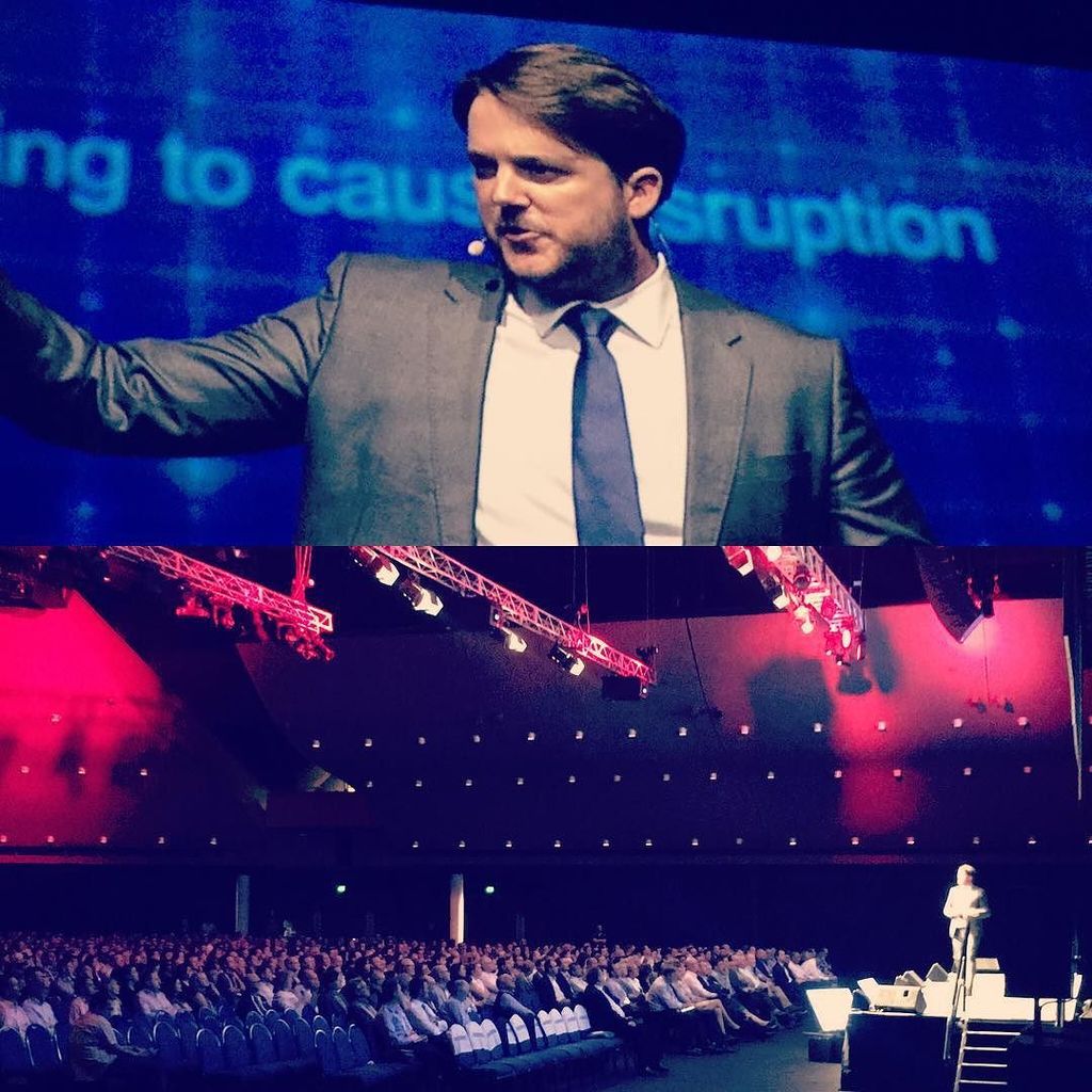 chrisriddell's tweet photo. Amazing audience today. I love the financial services sector :) More than 2000 professionals from around the world … https://t.co/O9BEHrwJnq