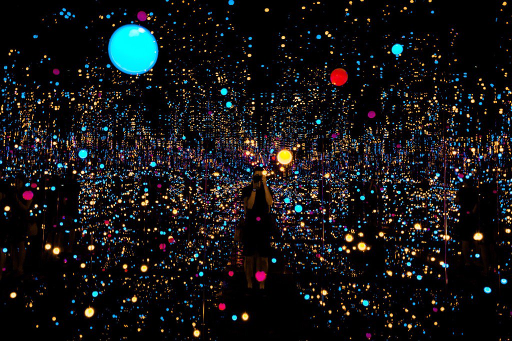 therealnftjesus's tweet photo. Eccentric Japanese artist Yayoi Kusama’s intriguing art installation at The Broad Contemporary. #YayoiKusama https://t.co/18yQ3f5SsC
