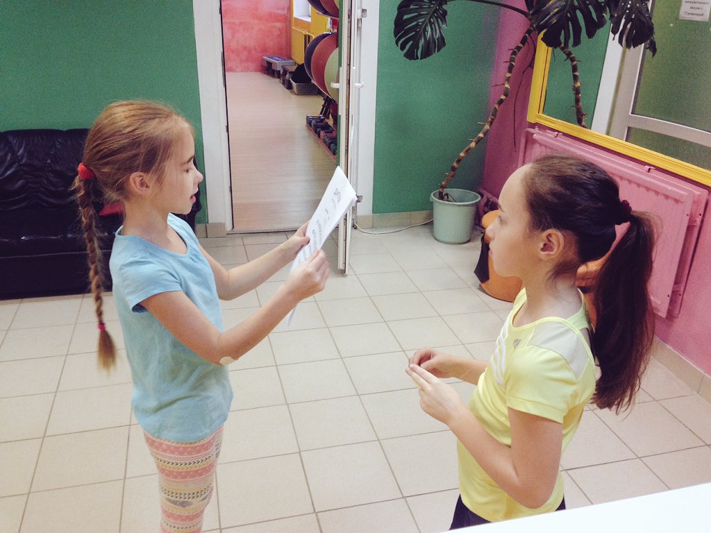 marina_freaky's tweet photo. ❤️ Стараются) #minichicks https://t.co/KKFEpicW3I