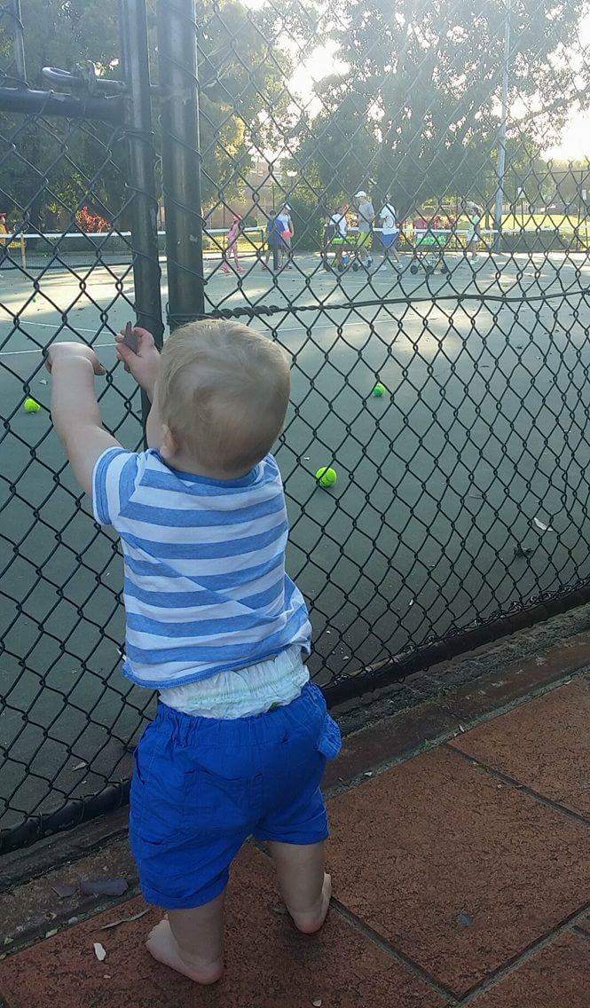 tananeedham's tweet photo. Green ball squad training at Robinson Park #getcourtup #wantsin #whatslowerthan #squadforskills https://t.co/WbjcqQWzS2