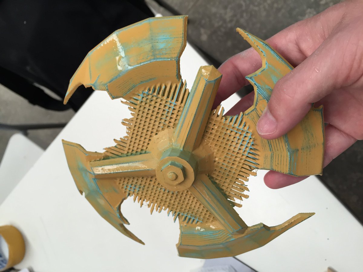 makersmuse's tweet photo. Priming and Wet Sanding with some fine grit Wet n Dry. Actually looks pretty cool... #Fallout #3DPrinting #Autoaxe https://t.co/d1vxFae570