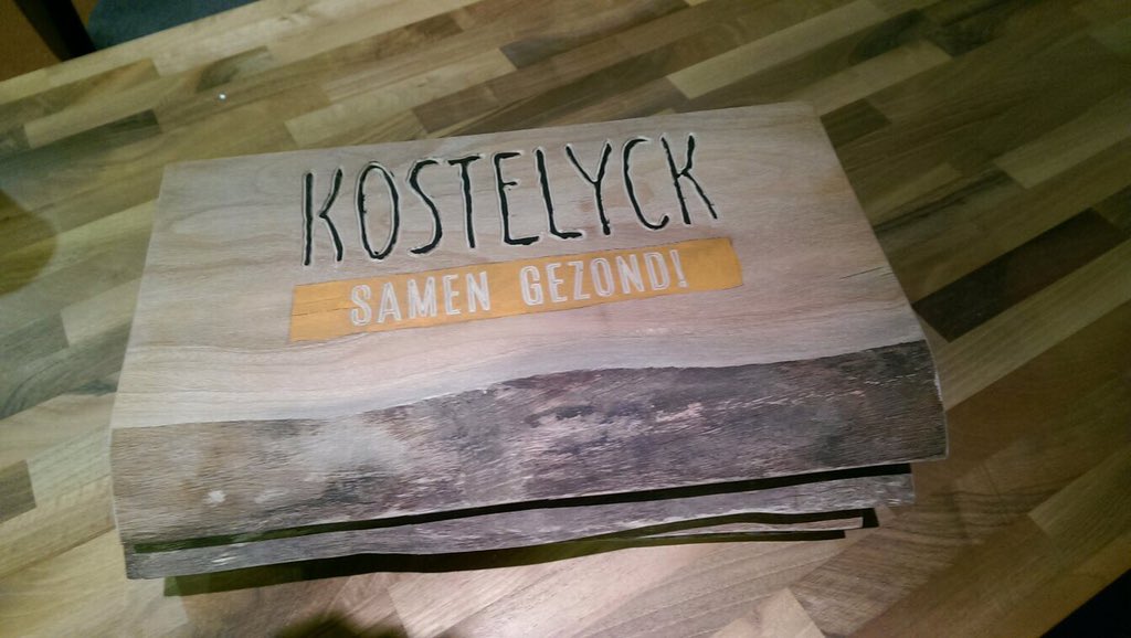 Nu ook Kostelyck snijplank. Robuust, handig en eerlijk gemaakt