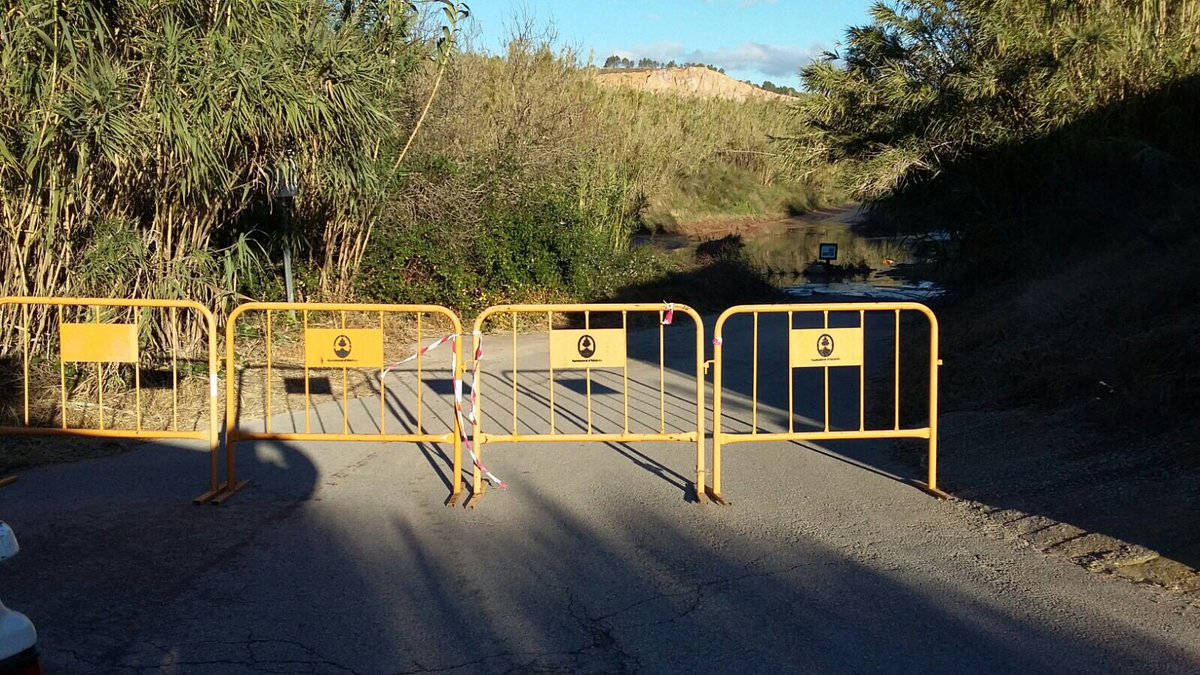 ajAltafulla's tweet photo. @ajAltafulla ens felicitem per la baixada d'aigua del riu Gaià fins al mar #cabalecologic #BaixGaia #territori #rius https://t.co/cQQG7dHZxW