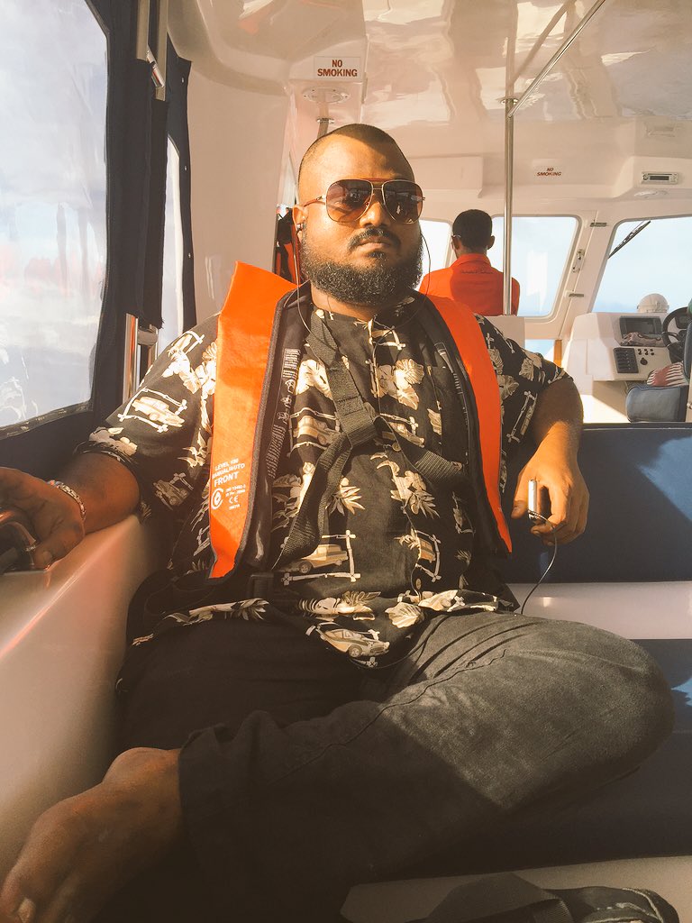 djgmaldives's tweet image. Offto @obluhelengeli for tonight's session W/ @m0hmedghanim1 #NoShaveNovember #EndViolence #2cause #Orange  #djlife