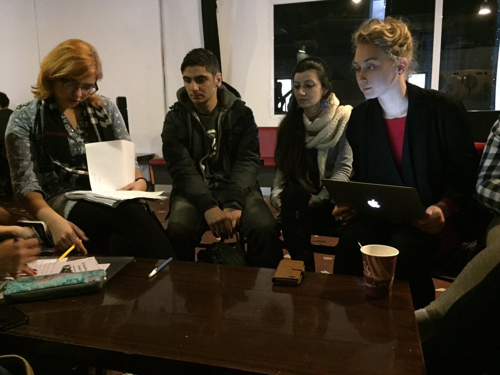 Sandritweet's tweet photo. Editorial meeting #dveyp @youthpress https://t.co/bdE7BuSiaR