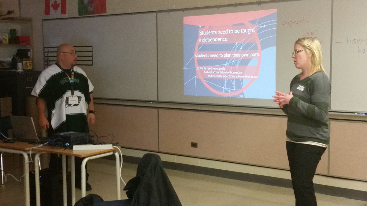 SKHabsFan's tweet photo. Another great #blendedlearning presentation, discussion and observation with @HOMshot @siroski #sunwest #loreburn https://t.co/HkAAnGg60e