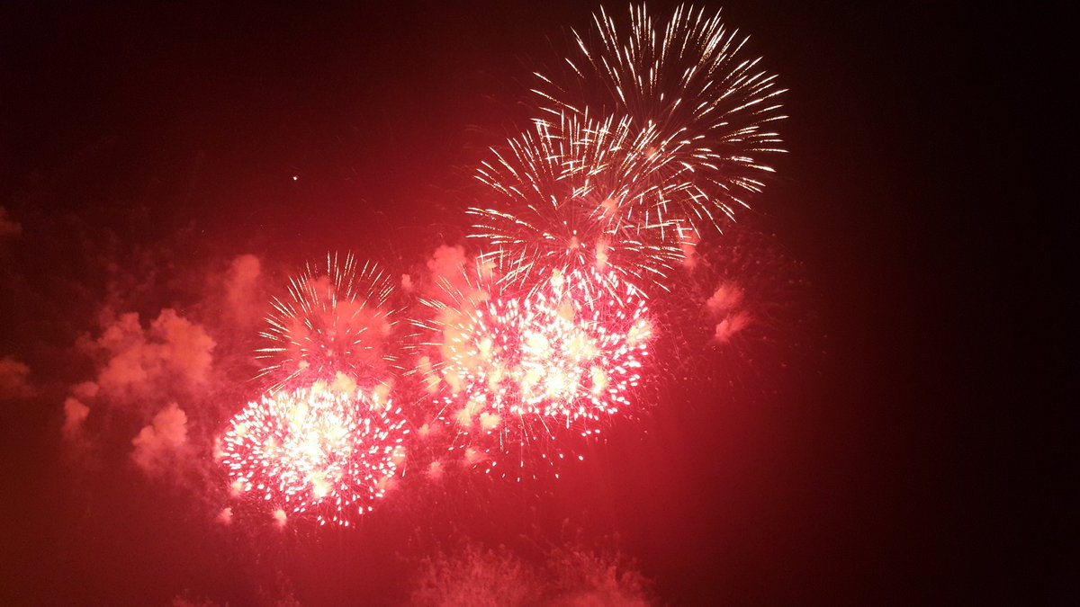 GeneNapat's tweet image. แถวบ้านเรียก firework  #แต