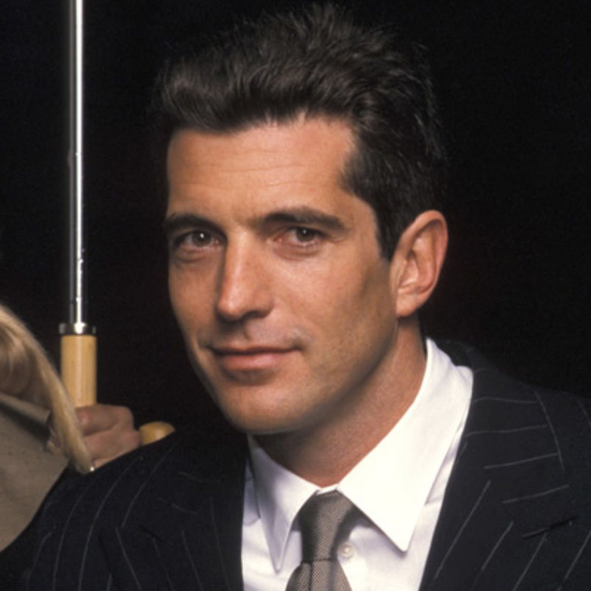  on with wishes JFK (John F. Kennedy Jr) a happy birthday! 