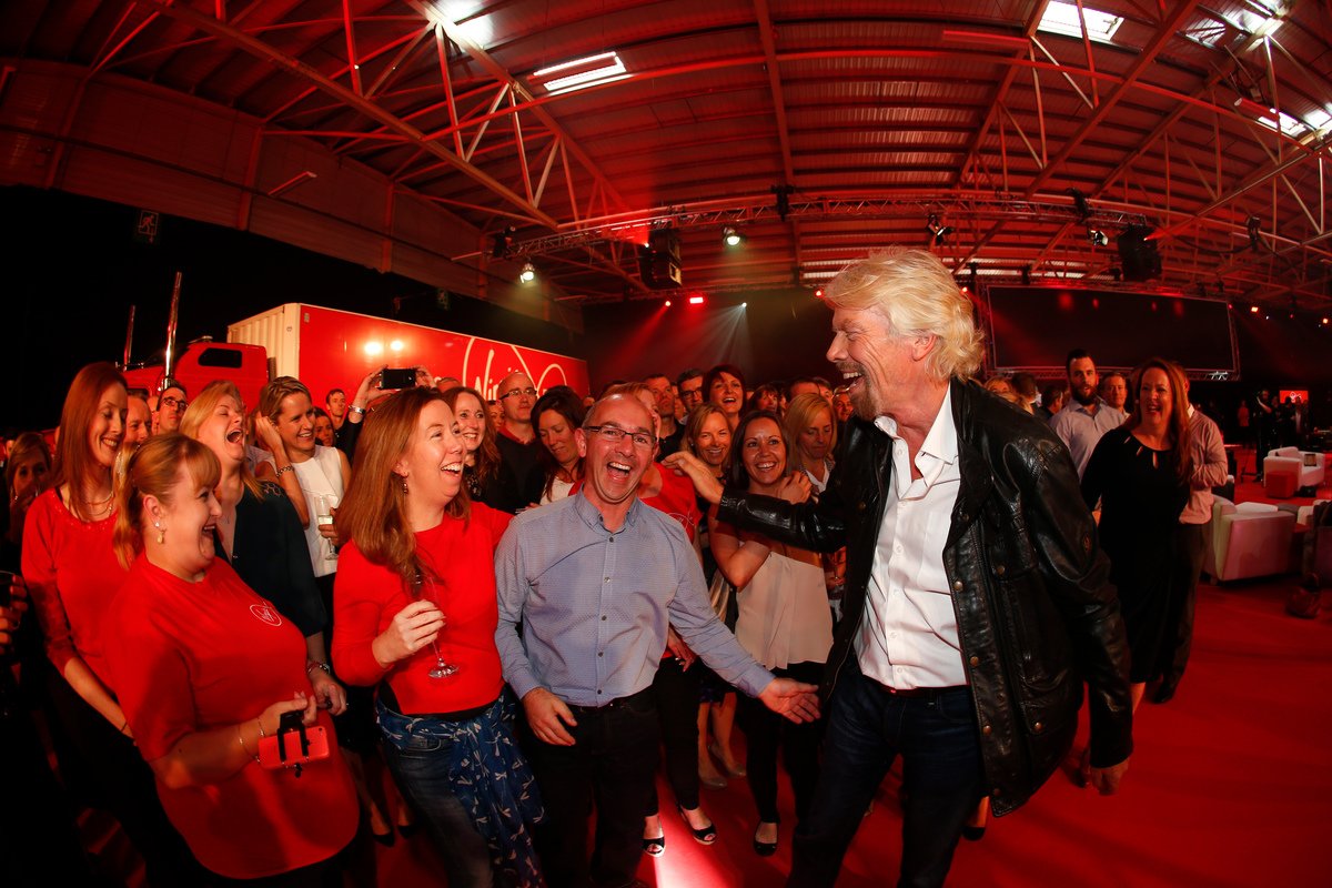 richardbranson's tweet image. Approach people with a smile and open body language and your relationship will take off: virg.in/dors