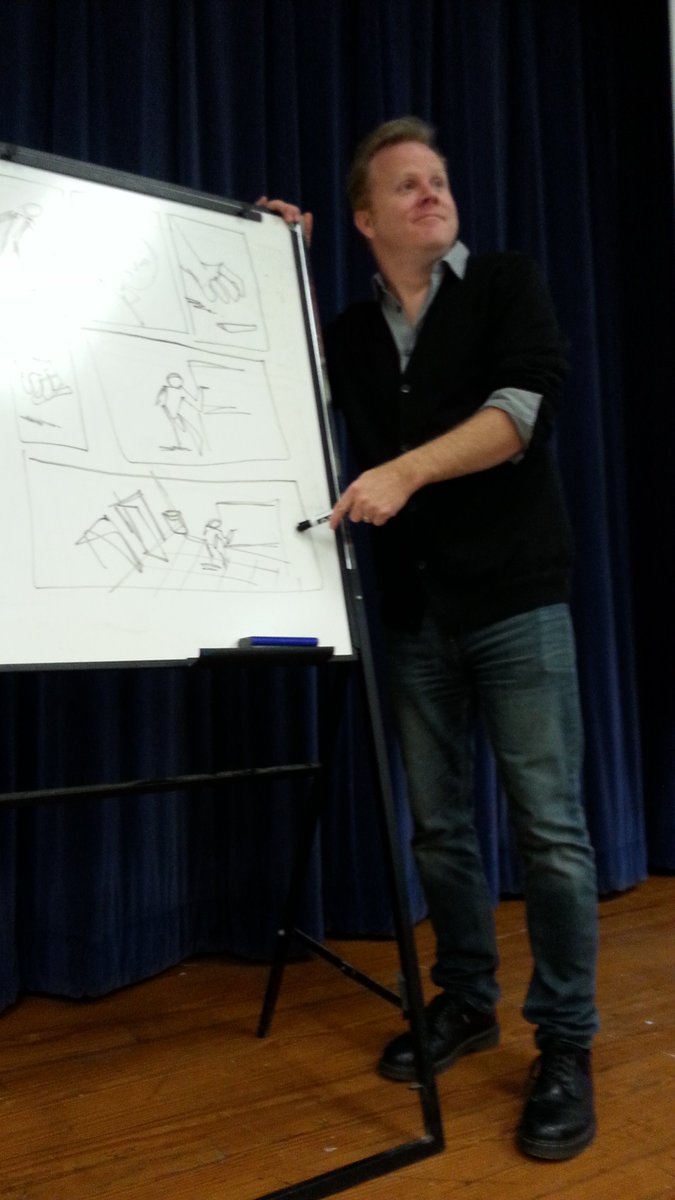 BookFestWindsor's tweet photo. @scottchantler explains comics to Grade 9s using the old "how to portray running from serial killer" method #bfw15 https://t.co/bMswYWYiMs