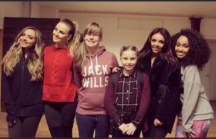 LittleMix's tweet photo. Was amazing to meet these little stars the other day thanks to @AlexDubelWish such an amazing charity! ❤️❤️ X Leigh https://t.co/OXbYkyI4hF