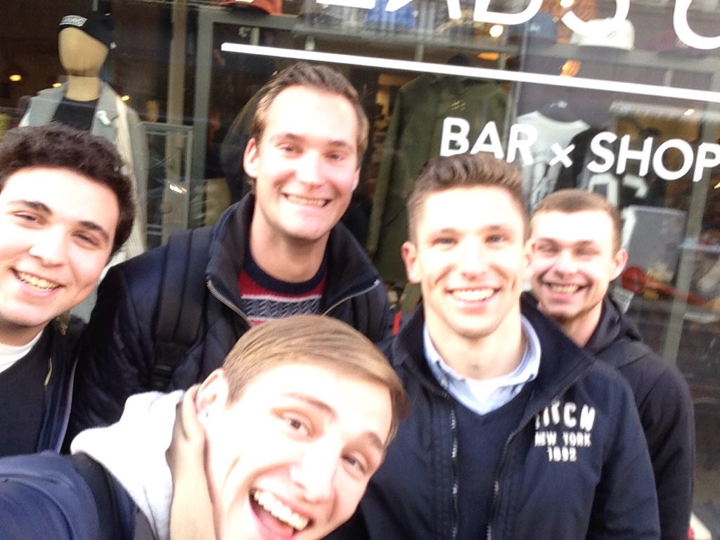 FrederikQuintyn's tweet photo. #nederkouter #trendtourgent15 #shopandbar #trendspelleke https://t.co/BfDMavQgT6