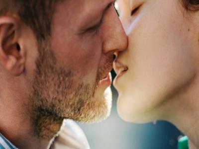 muyinteresante's tweet photo. ¿Qué es el beso tántrico?: 
https://t.co/DENme0XCaH https://t.co/34E3xSmHOL