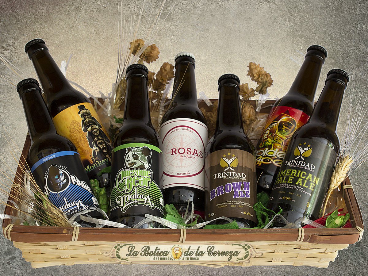 Cesta de Cervezas Malagueñas!! <a href="/CervezaMalaqa/">Cerveza Malaqa</a> <a href="/RosasDeMalaga/">Rosas de Málaga</a> <a href="/3MonosCraftBeer/">3Monos Craft Beer</a> <a href="/cervezatrinidad/">cervezatrinidad</a> #laboticadelacerveza