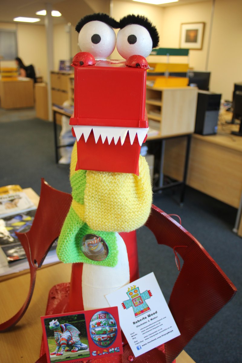 esedirect's tweet image. George received his very own post today from his friend @GoGoClang #ExcitedDragon #presents #ThankYouForTheLove