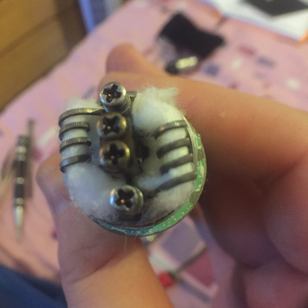 VapersDenJuice's tweet photo. Build last night using #flapton wire & #vapersdenjuice https://t.co/J85XOErEpx