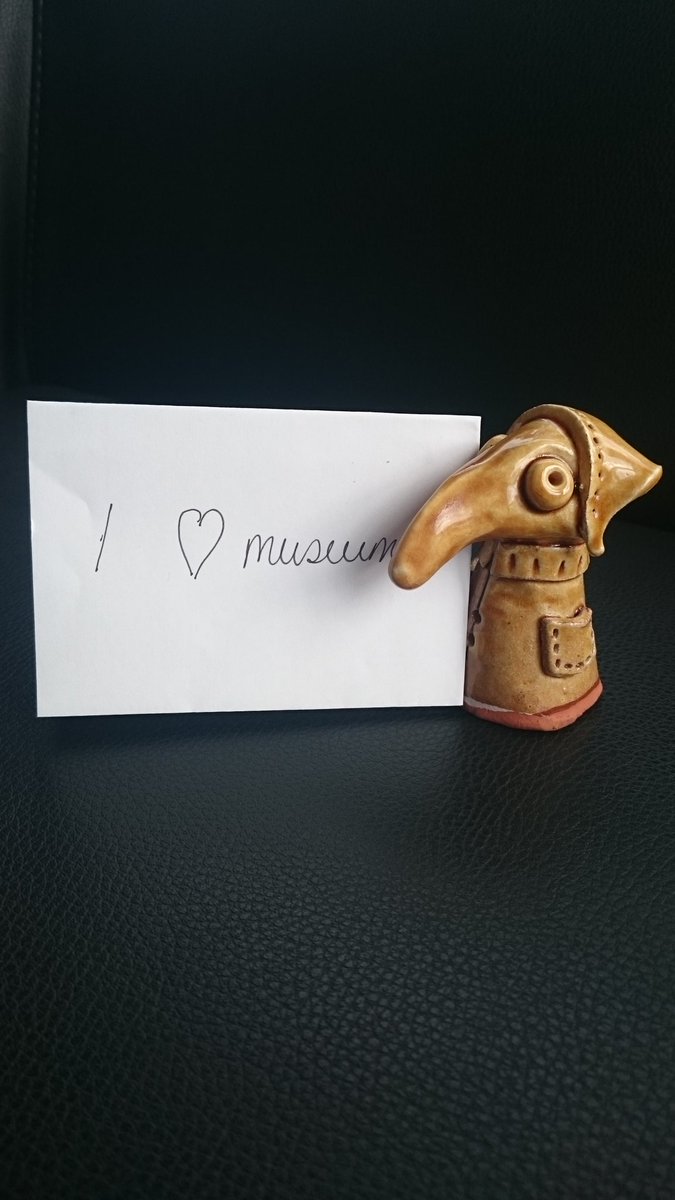 In less than 5 minutes the government will announce it's plans for cuts to museums...share the love! #ilovemuseums
