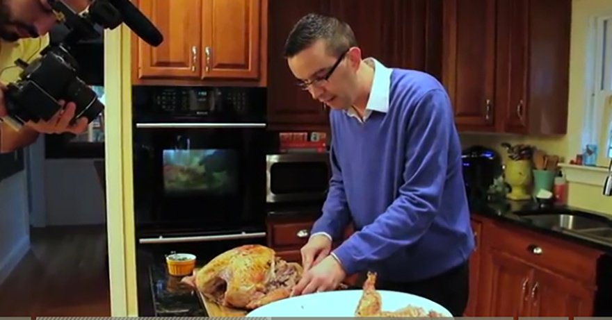 YurViewNE's tweet photo. Get some of @NickRabar's Turkey Day tips https://t.co/KsD8bEheSP #Chef2go #recipes #thanksgiving https://t.co/GSEFPyDJlF