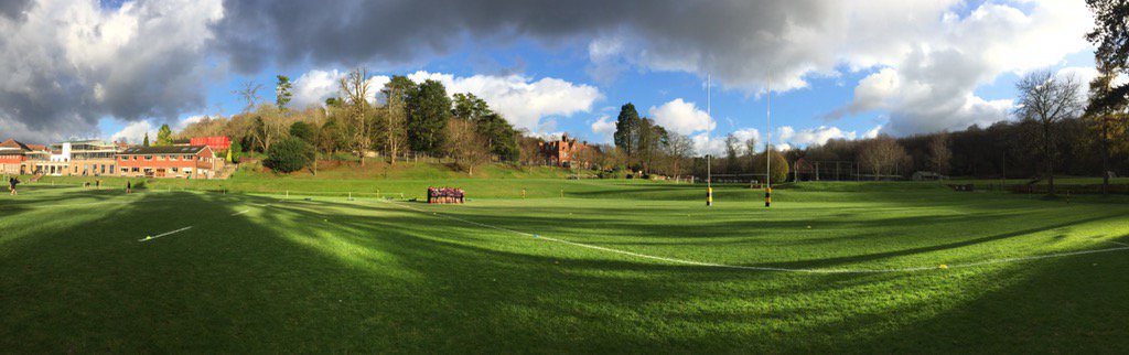 Freemenssport's tweet photo. 1st XV Warm up about to start - boys excited for the challenge ahead #CLFSrugby #NatWest #SchoolsRugby https://t.co/g76ODKEOQO