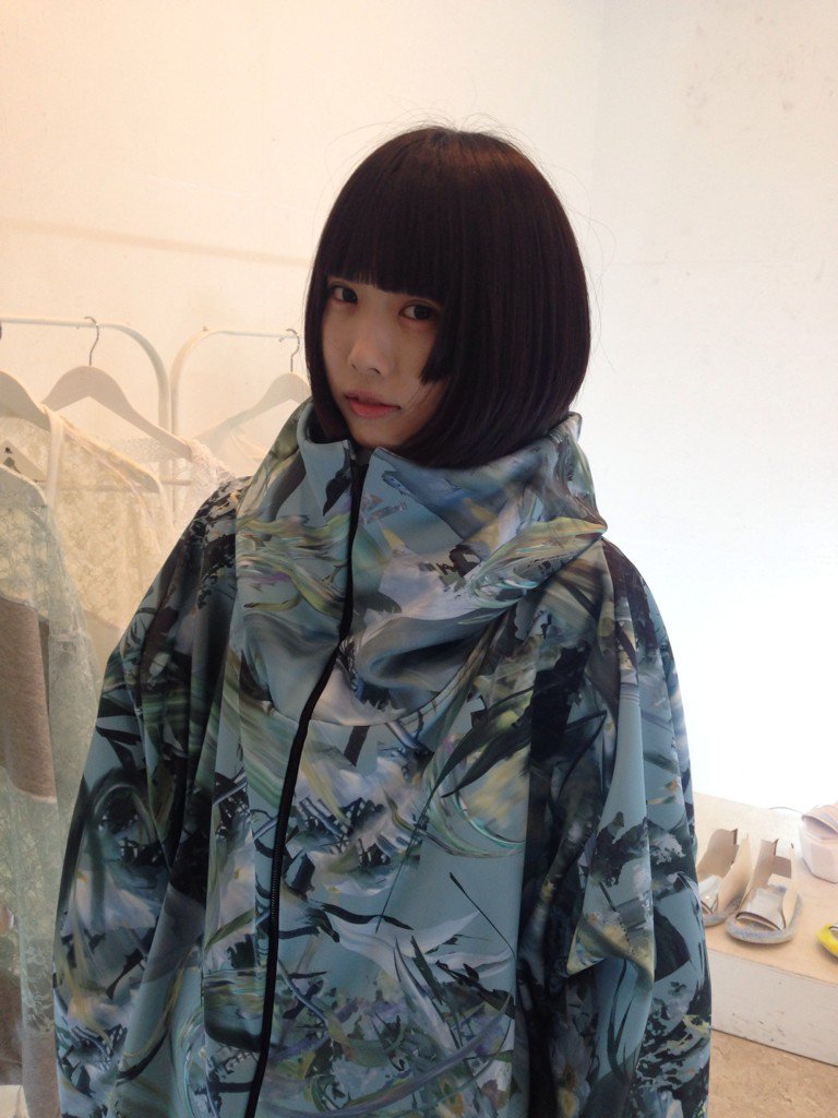 あのちゃん着用モデル BALMUNG アウター 展示会初日、いろんな方に来て頂いた。今回モデルとしてお願いしたあの
