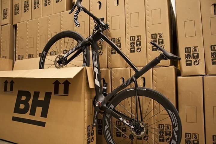 BH_Bikes's tweet photo. Our new #G7Disc is here Take a look it on line https://t.co/qPGlnTx3PB or pass by your @BH_Bikes dealer #FutureIsNow https://t.co/mhTxbgSVt8
